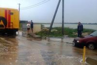 В курортной зоне Азовского моря из-за осадков эвакуировали 36 автомобилей с отдыхающими
