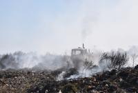 Дым накрыл город и села в Николаевской области из-за пожара свалки