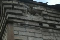 Боевики повредили дома жителей Марьинки выстрелами из БМП