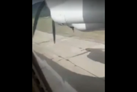 Ломается шасси, слышны крики: пассажир снял жесткую посадку АН-24 в России (видео)