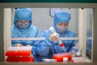 Китайська вакцина проти коронавірусу не допомогла літнім людям, - ЗМІ