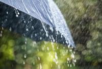 Зливи, град і шквальний вітер: в Україні оголосили штормове попередження