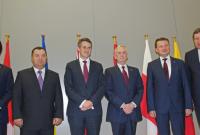 Полторак встретился с министрами обороны пяти государств НАТО